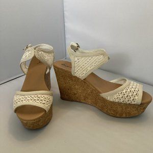 Qupid Platform Wedge Sandals, Cream Color, Size 10.5